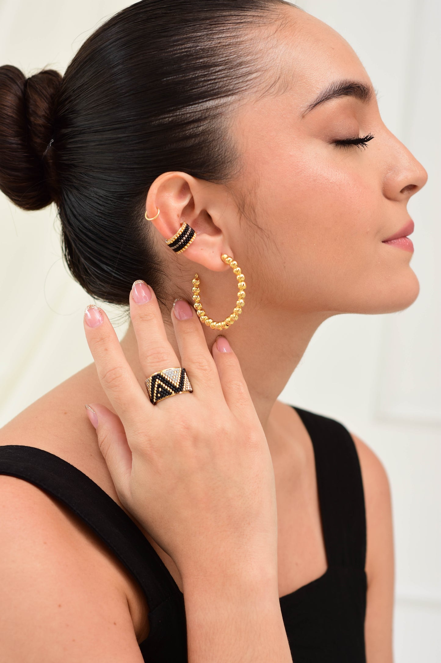 Anillo Miyuki Negro