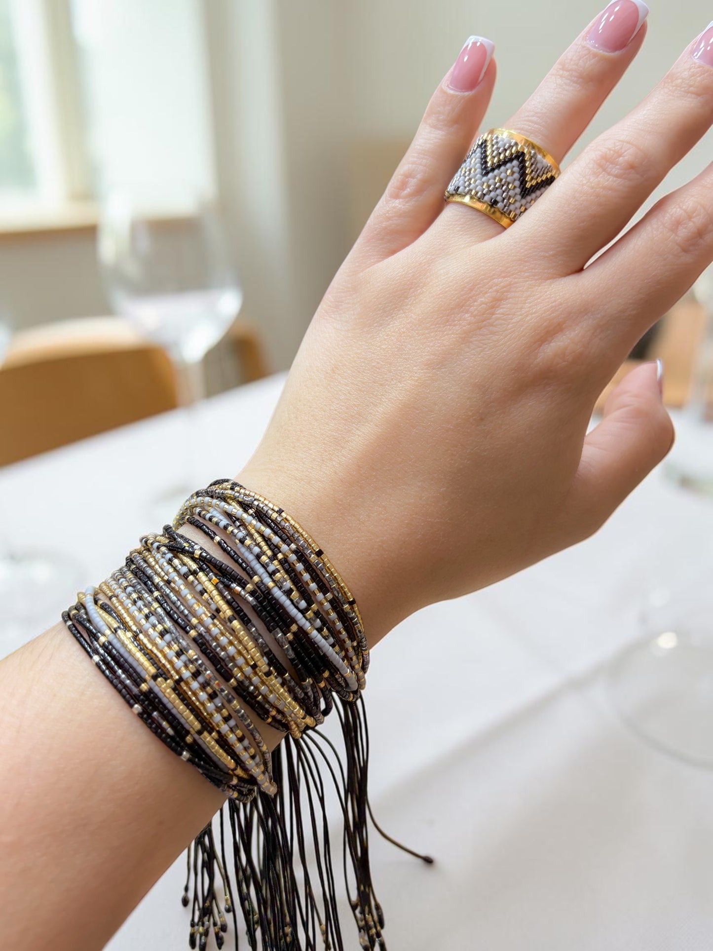 Pulsera Miyuki Negra