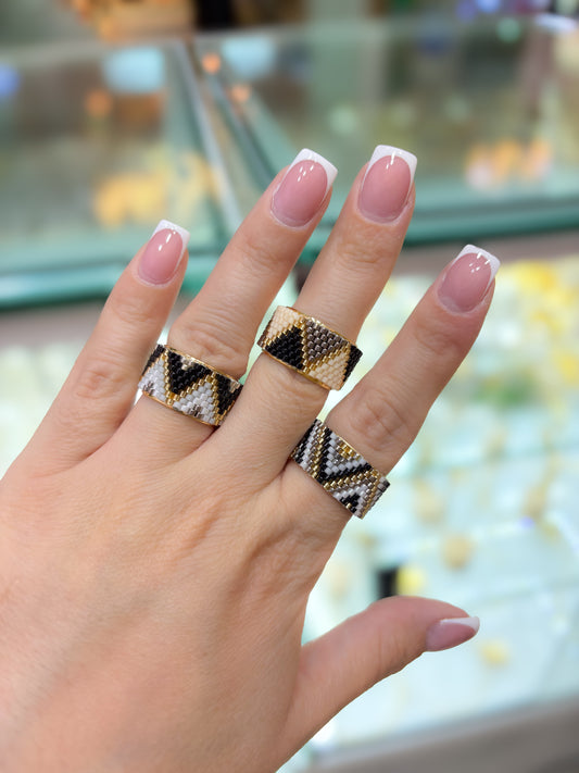 Anillo Miyuki AM08